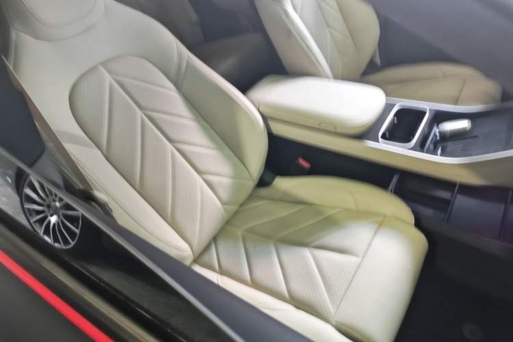 Used Nio ET5T 2025 75 kWh Touring Right Front Seat