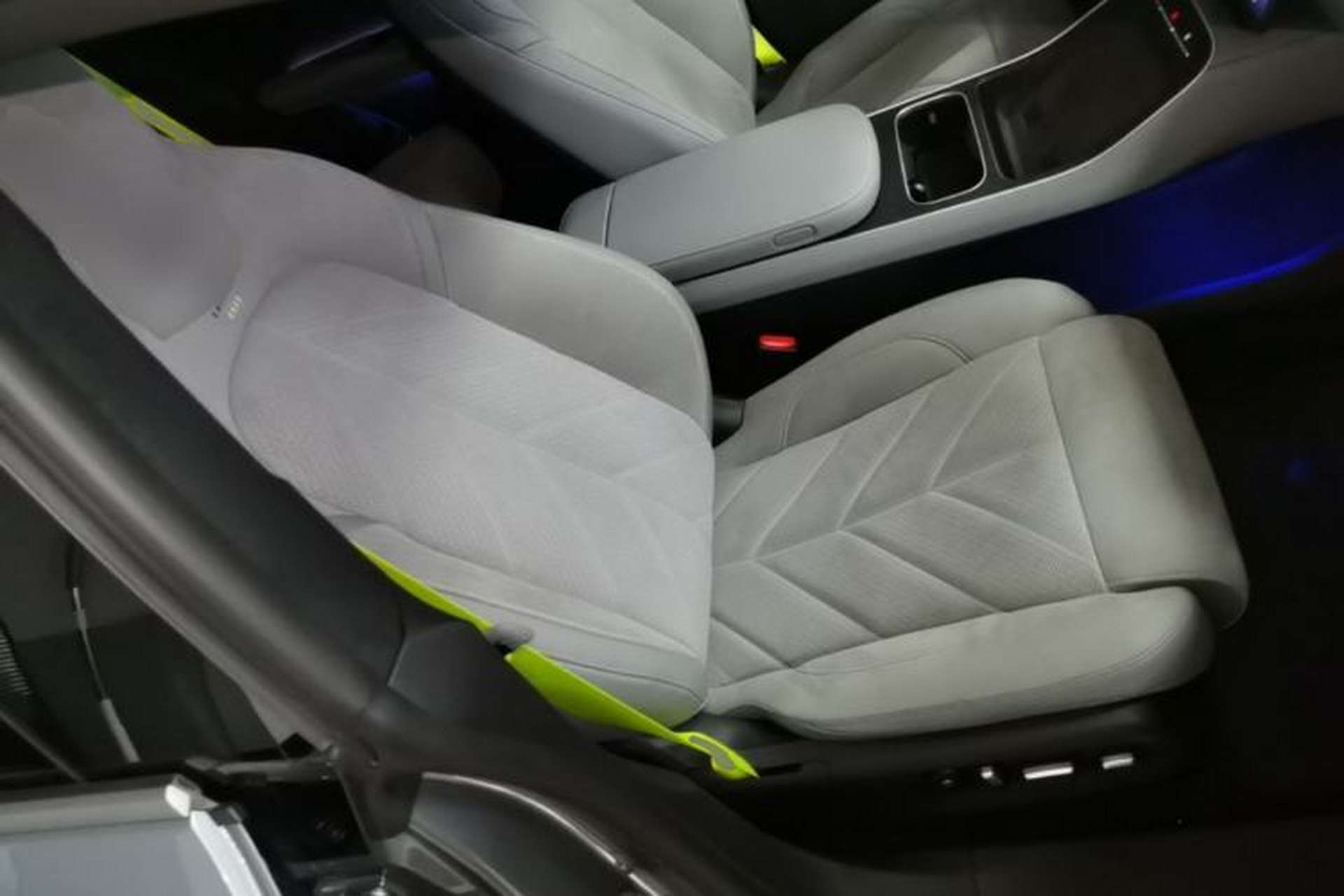 Used Nio ET5T 2025 Model Champion Commemorative Edition, 75kWh Touring Right Front Seat