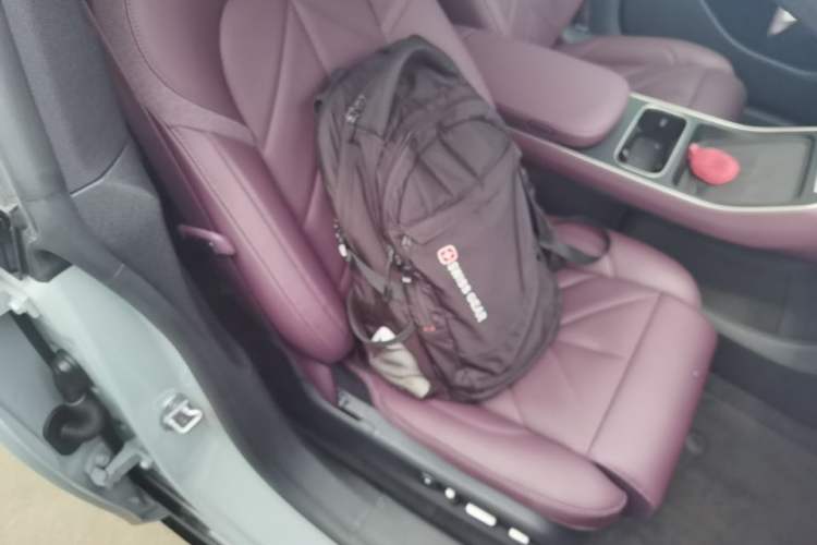 Used Nio ET5T 2025 75 kWh Touring Right Front Seat