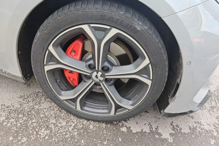 Used Nio ET5T 2025 100kWh Touring Right Front Wheel Hub