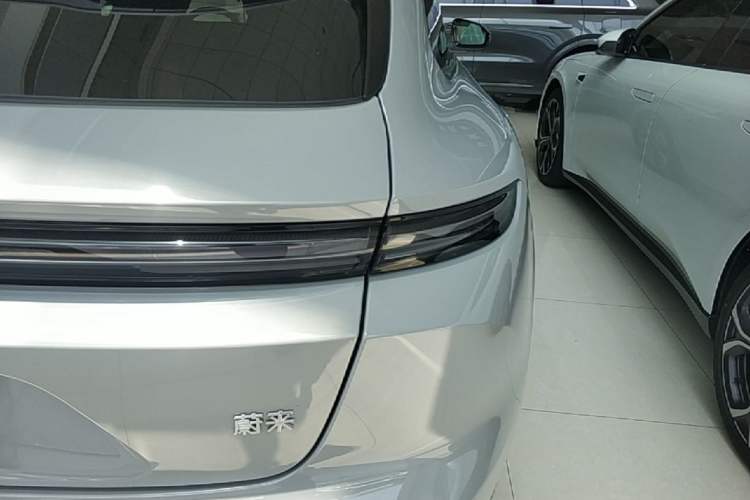 Used Nio ET5T 2025 75 kWh Touring Right Rear Taillight