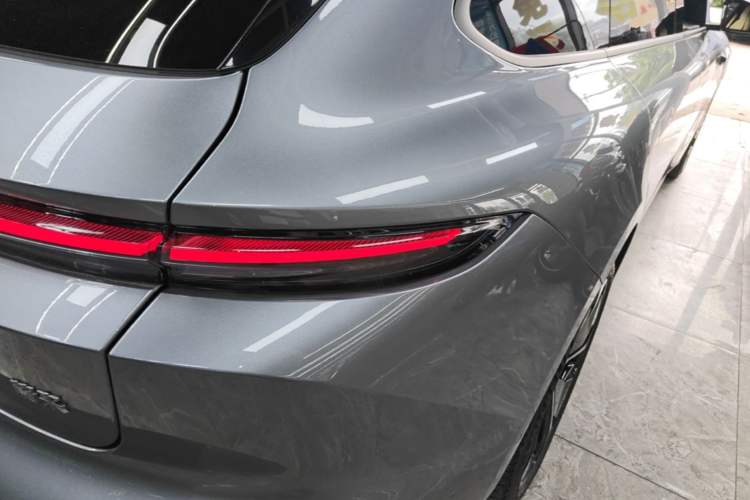 Used Nio ET5T 2025 75 kWh Touring Right Rear Taillight