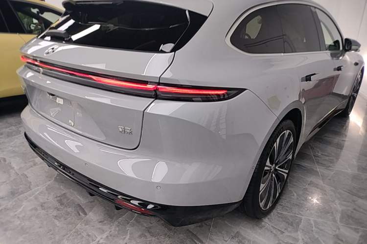 Used Nio ET5T 2025 75 kWh Touring Right Rear Taillight