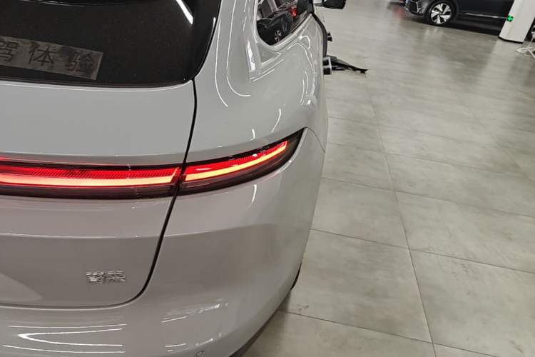 Used Nio ET5T 2025 75 kWh Touring Right Rear Taillight