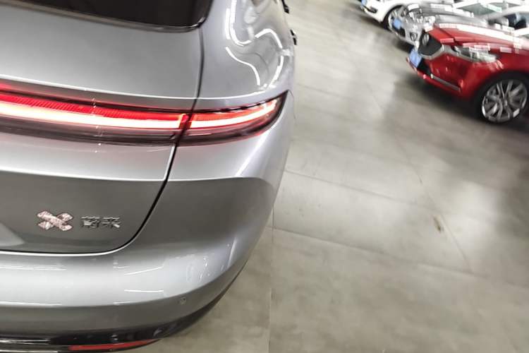 Used Nio ET5T 2025 75 kWh Touring Right Rear Taillight