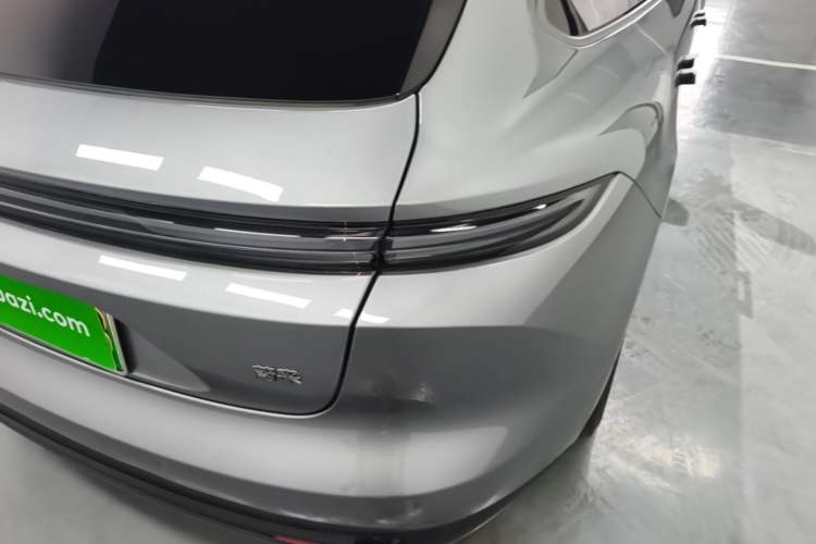 Used Nio ET5T 2025 Model Champion Commemorative Edition, 75kWh Touring Right Rear Taillight