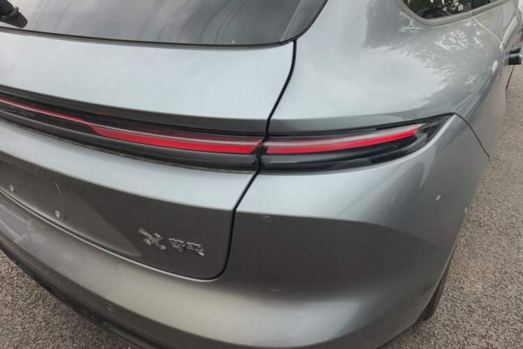 Used Nio ET5T 2025 75 kWh Touring Right Rear Taillight