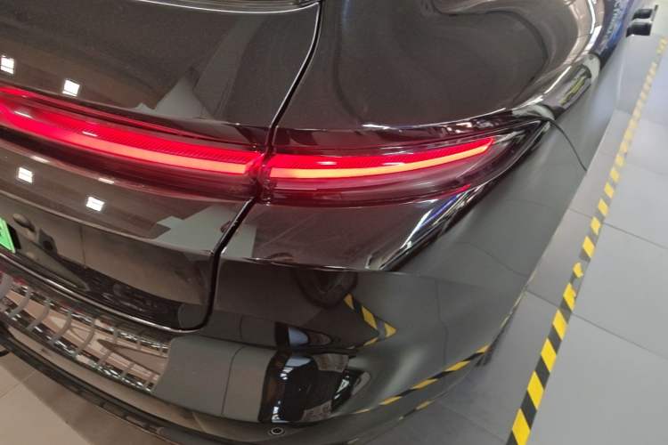Used Nio ET5T 2025 75 kWh Touring Right Rear Taillight