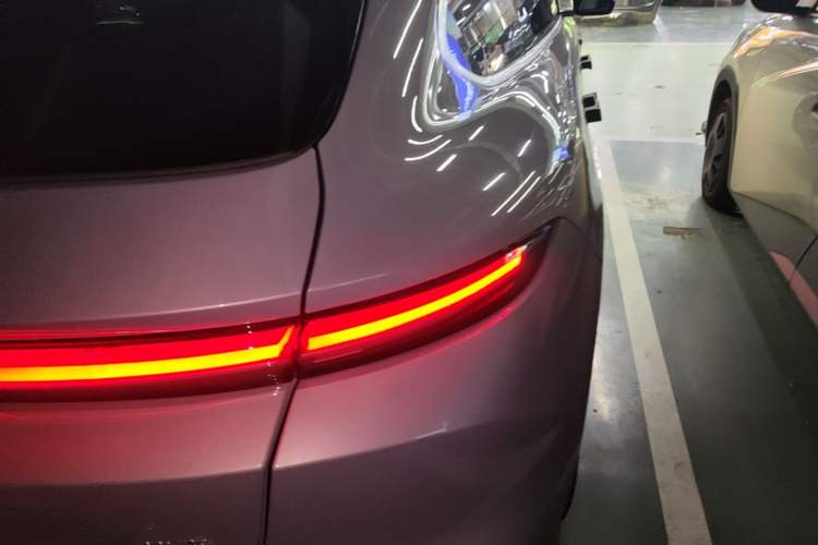 Used Nio ET5T 2025 75 kWh Touring Right Rear Taillight