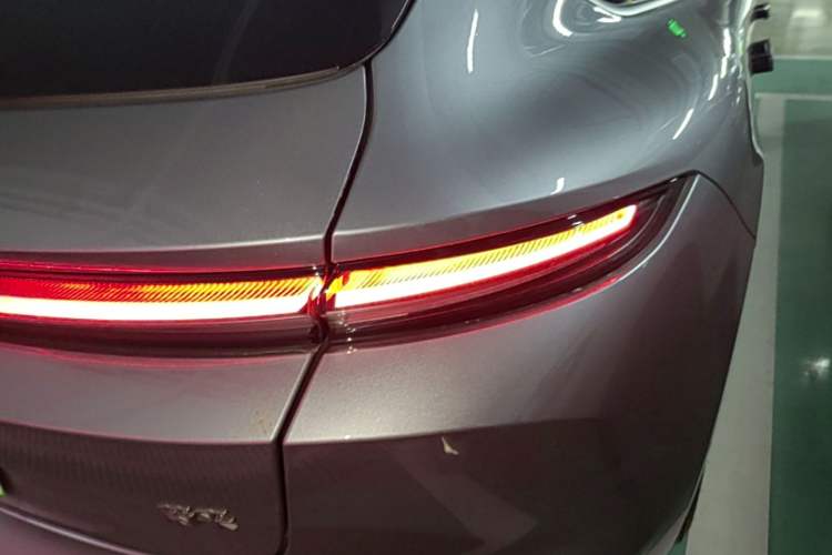 Used Nio ET5T 2025 75 kWh Touring Right Rear Taillight
