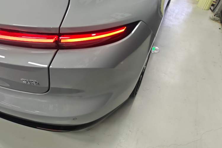 Used Nio ET5T 2025 75 kWh Touring Right Rear Taillight