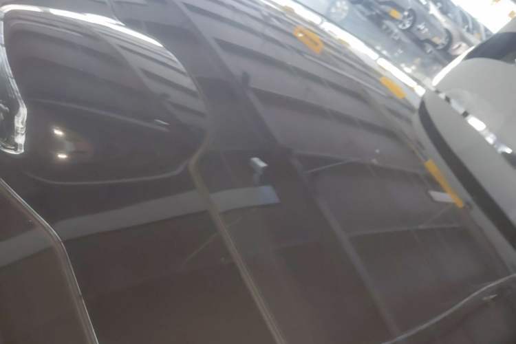 Used Nio ET5T 2025 75 kWh Touring Roof