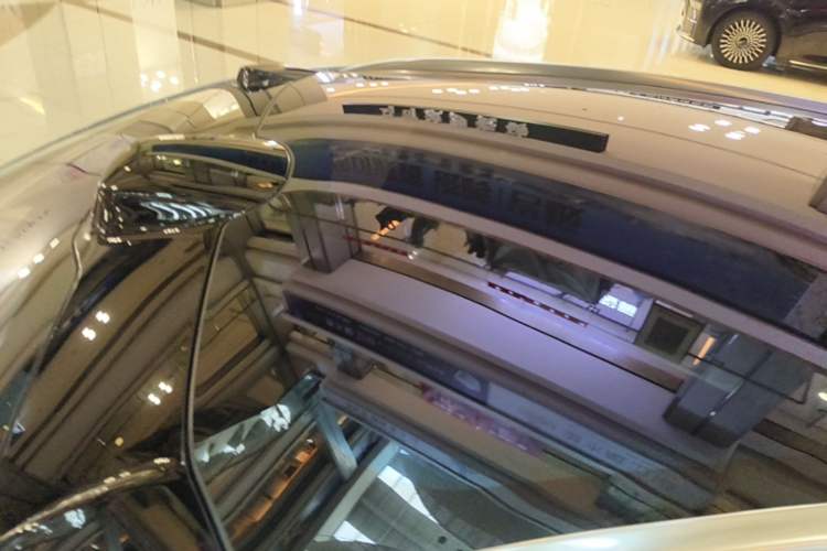 Used Nio ET5T 2025 75 kWh Touring Roof