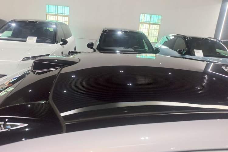 Used Nio ET5T 2025 75 kWh Touring Roof