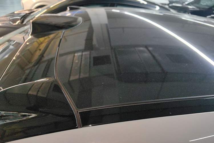 Used Nio ET5T 2025 75 kWh Touring Roof