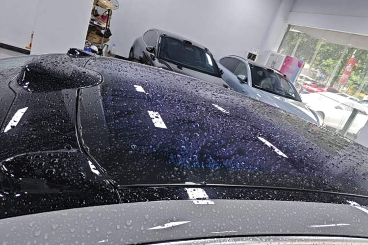 Used Nio ET5T 2025 75 kWh Touring Roof