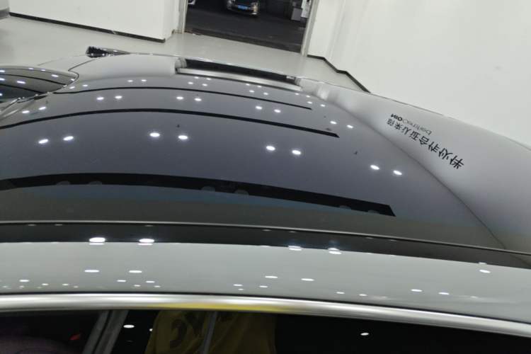Used Nio ET5T 2025 75 kWh Touring Roof