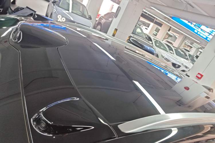 Used Nio ET5T 2025 75 kWh Touring Roof