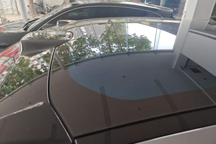 Used Nio ET5T 2025 Model Champion Commemorative Edition, 75kWh Touring Roof
