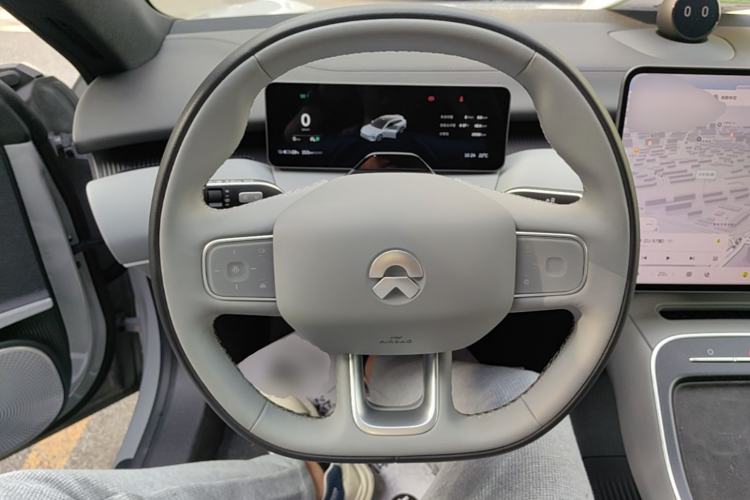 Used Nio ET5T 2025 75 kWh Touring Steering Wheel