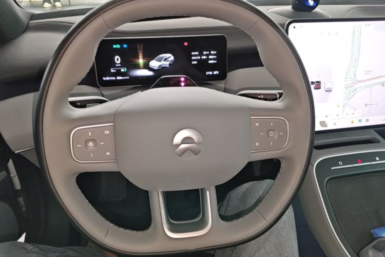Used Nio ET5T 2025 75 kWh Touring Steering Wheel