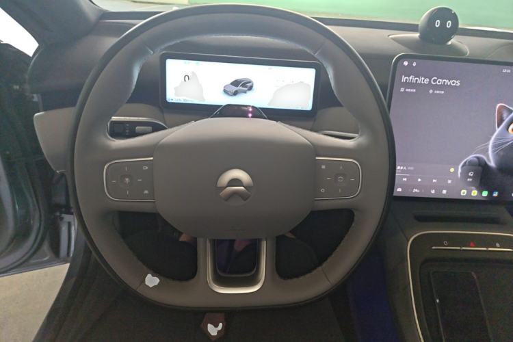 Used Nio ET5T 2025 75 kWh Touring Steering Wheel