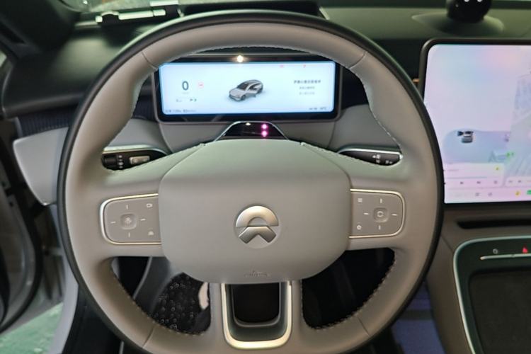 Used Nio ET5T 2025 75 kWh Touring Steering Wheel