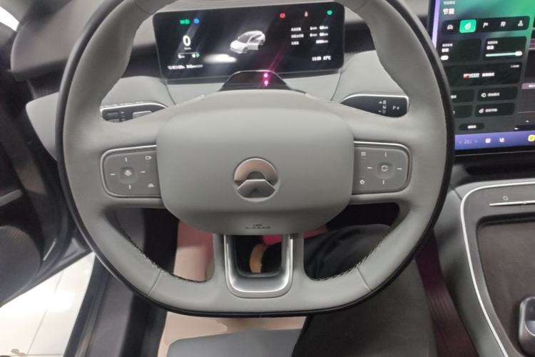 Used Nio ET5T 2025 75 kWh Touring Steering Wheel
