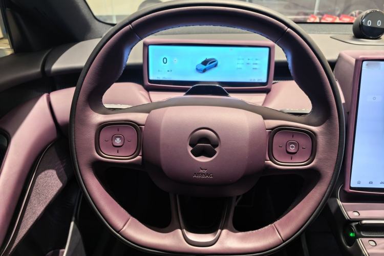 Used Nio ET5T 2025 75 kWh Touring Steering Wheel