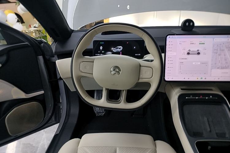 Used Nio ET5T 2025 75 kWh Touring Steering Wheel