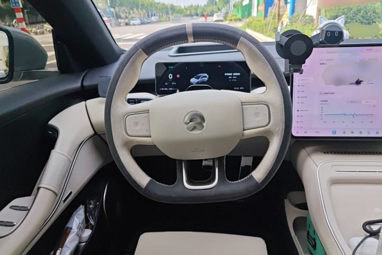 Used Nio ET5T 2025 100kWh Touring Steering Wheel