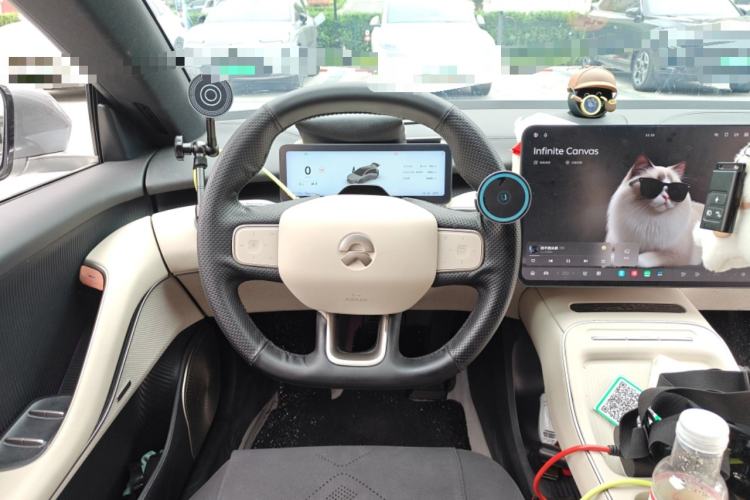 Used Nio ET5T 2025 75 kWh Touring Steering Wheel