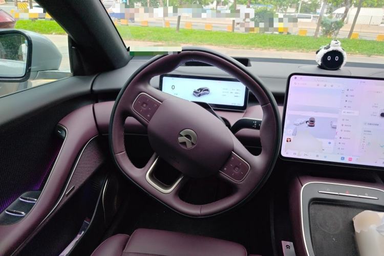 Used Nio ET5T 2025 75 kWh Touring Steering Wheel