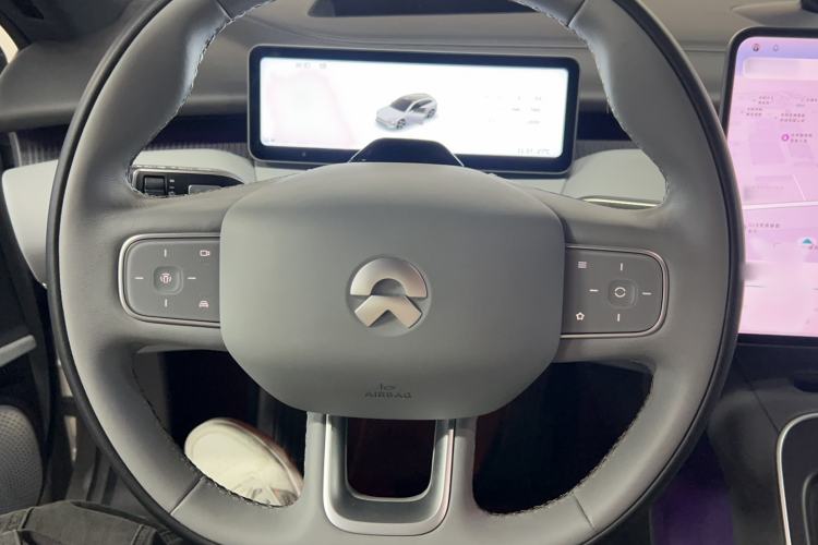 Used Nio ET5T 2025 75 kWh Touring Steering Wheel