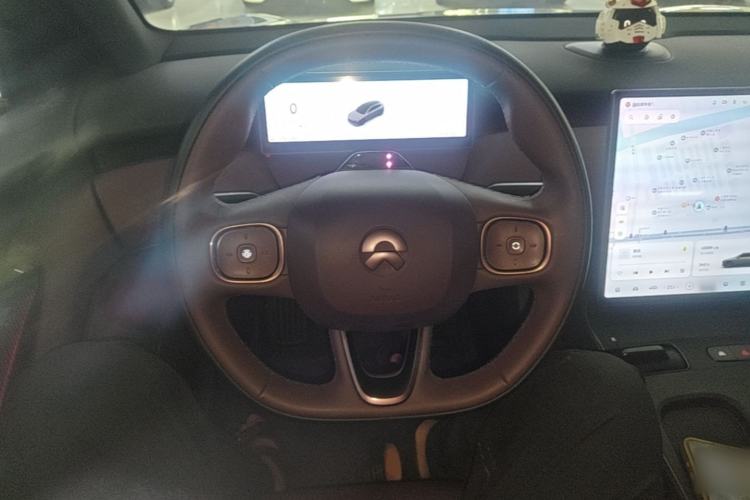 Used Nio ET5T 2025 75 kWh Touring Steering Wheel