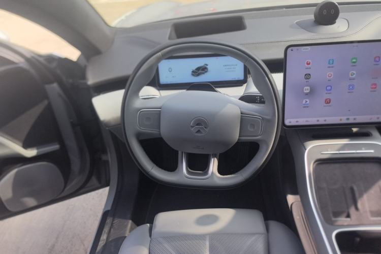 Used Nio ET5T 2025 75 kWh Touring Steering Wheel