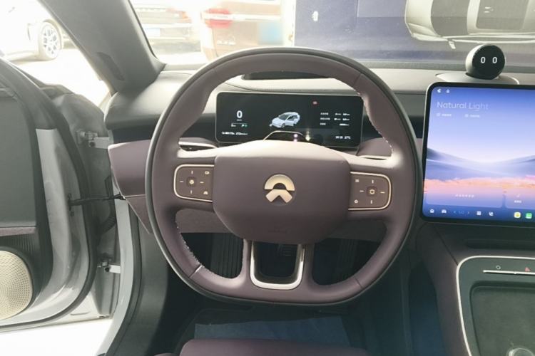 Used Nio ET5T 2025 75 kWh Touring Steering Wheel