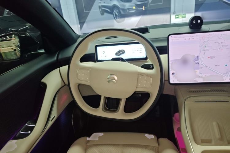 Used Nio ET5T 2025 75 kWh Touring Steering Wheel