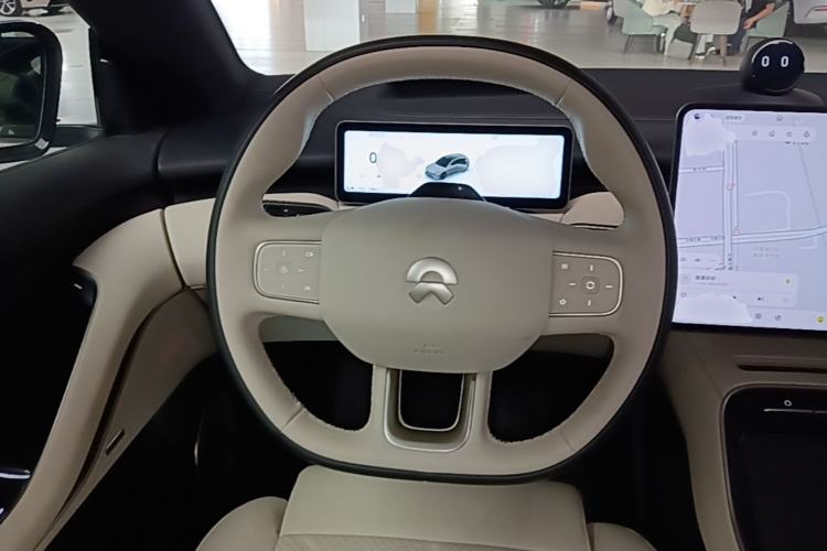 Used Nio ET5T 2025 75 kWh Touring Steering Wheel