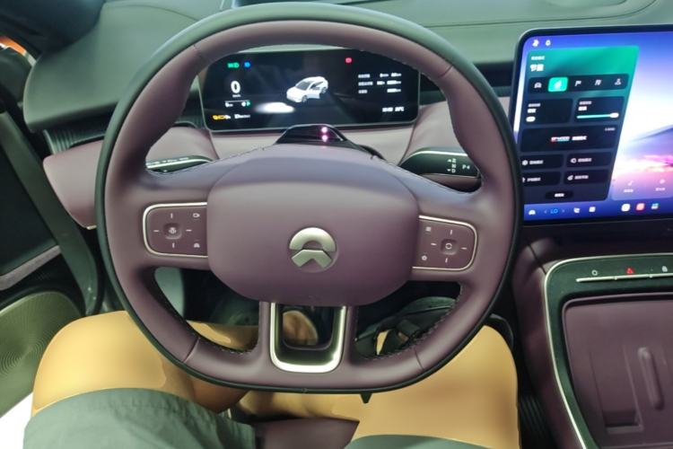 Used Nio ET5T 2025 75 kWh Touring Steering Wheel
