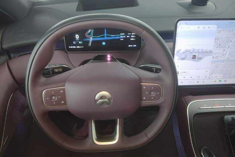 Used Nio ET5T 2025 75 kWh Touring Steering Wheel
