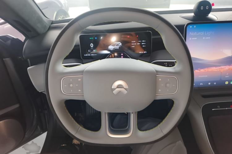 Used Nio ET5T 2025 Model Champion Commemorative Edition, 75kWh Touring Steering Wheel