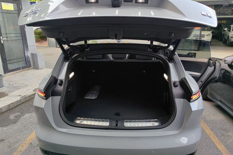 Used Nio ET5T 2025 75 kWh Touring Trunk