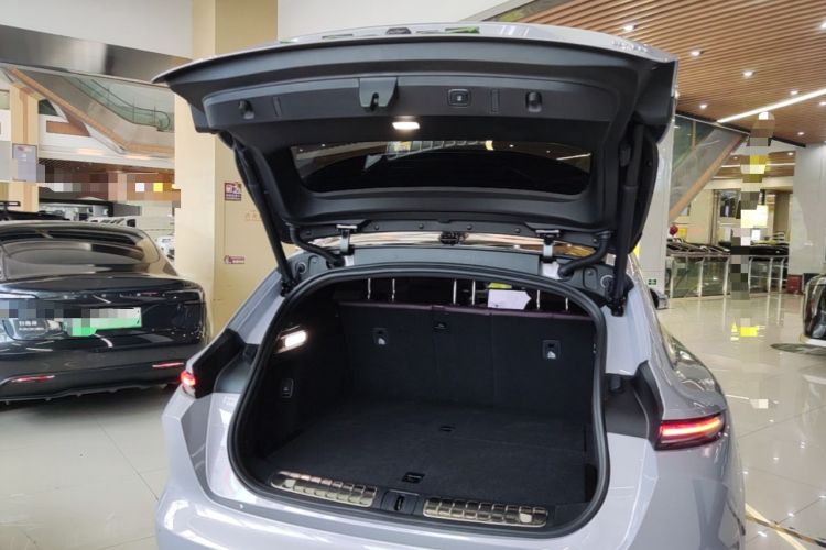 Used Nio ET5T 2025 75 kWh Touring Trunk