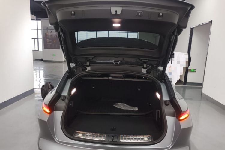Used Nio ET5T 2025 Model Champion Commemorative Edition, 75kWh Touring Trunk