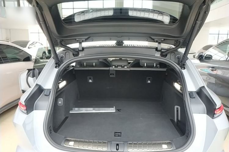 Used Nio ET5T 2025 75 kWh Touring Trunk
