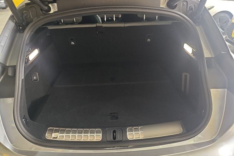 Used Nio ET5T 2025 75 kWh Touring Trunk