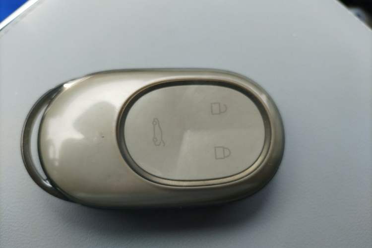 Used Nio ET5T 2025 75 kWh Touring Vehicle Key