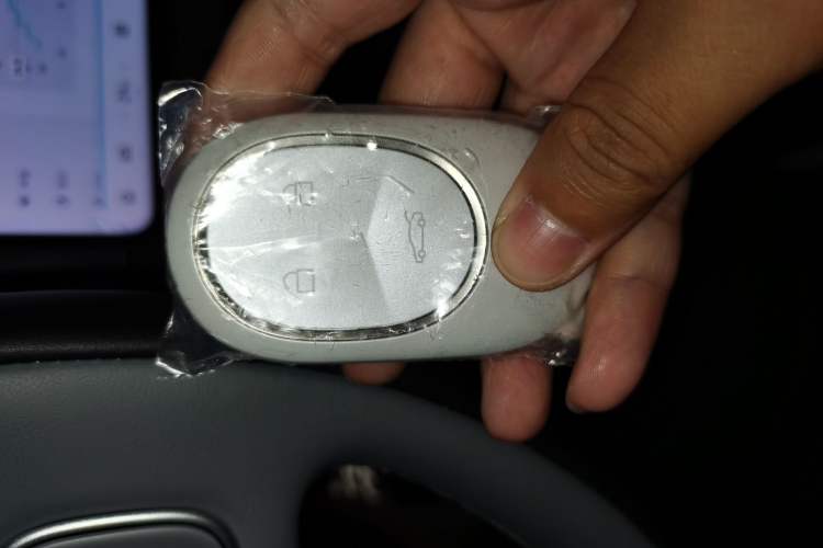 Used Nio ET5T 2025 75 kWh Touring Vehicle Key