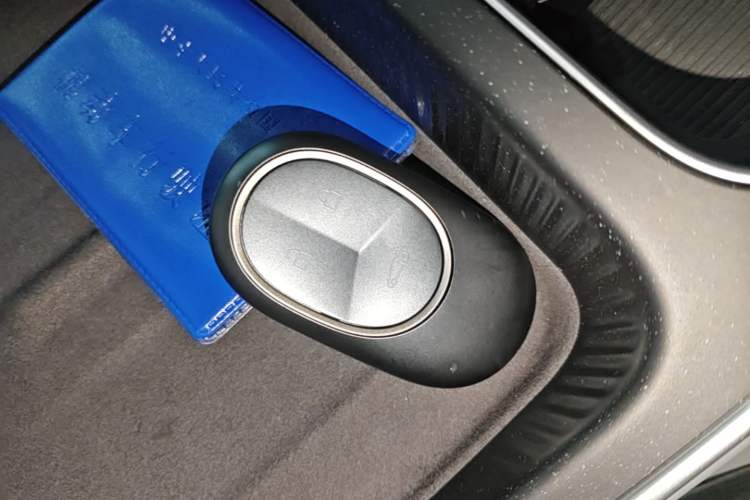 Used Nio ET5T 2025 75 kWh Touring Vehicle Key